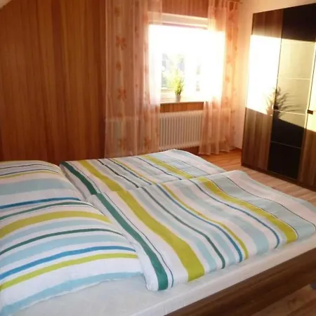 Ruhige Mit Balkon Und Parkplatz By Interhome
