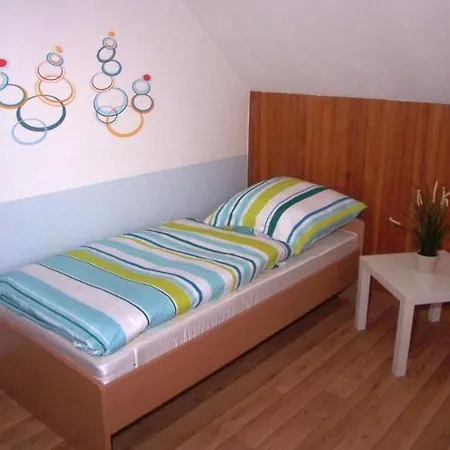 Ruhige Mit Balkon Und Parkplatz By Interhome * Вильгельмсхафен